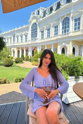 Inna girl escort feature